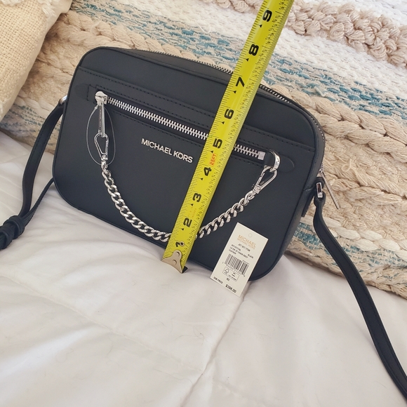 👜🆕️ Michael Kors Large Ew ZP Chain Crossbody Bag❤️👜 - Picture 3 of 7